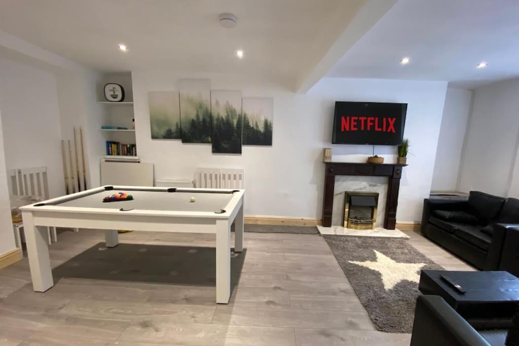 Brynhyfryd Cottage Aberaman Eksteriør billede